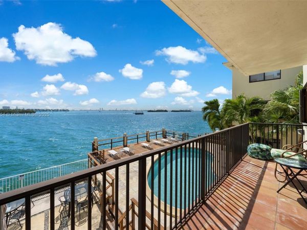 7845 NE Bayshore Ct, Unit 10, Miami, FL 33138