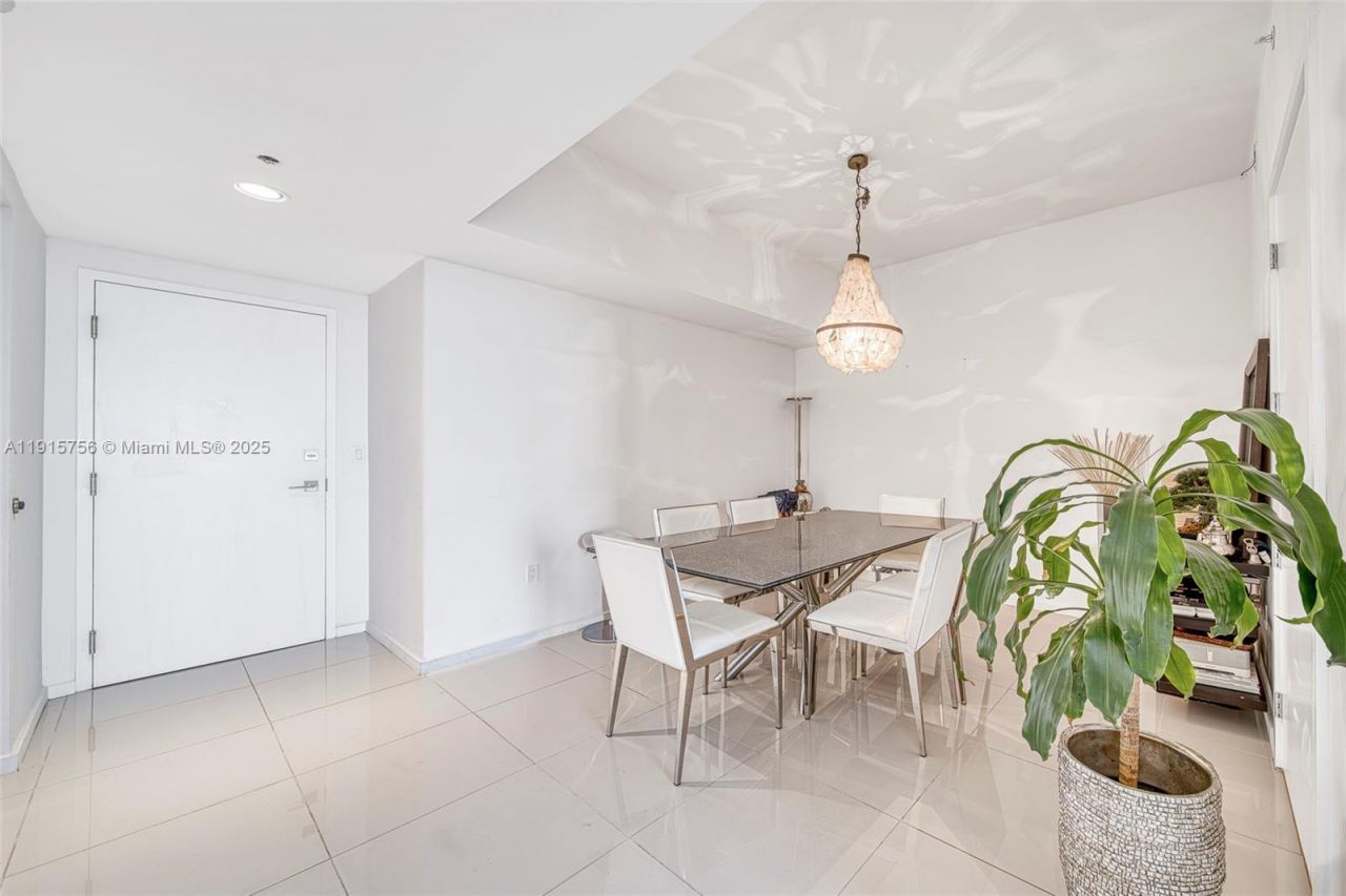 5252 NW 85th Ave, Unit 1910, Doral, FL 33166 Photo