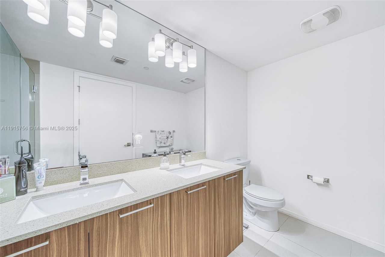 5252 NW 85th Ave, Unit 1910, Doral, FL 33166 Photo