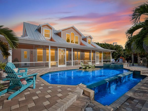 802 SE Portage Avenue, Port Saint Lucie, FL 34984