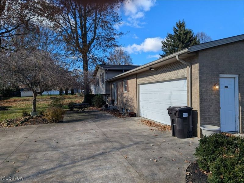 7160 Bretz Street NW, Massillon, OH 44646 Photo 5