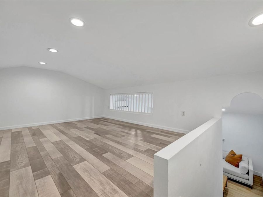 Property Image 79