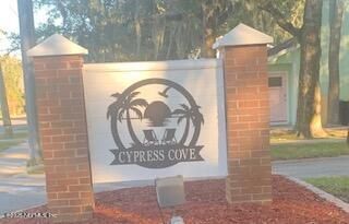 1043 E Mimosa Cove Court, Jacksonville, FL 32233 Main Photo