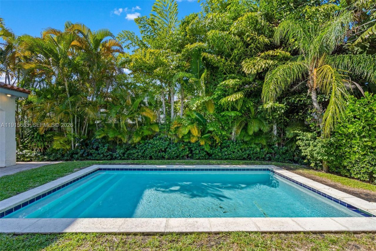 375 Plymouth Road, West Palm Beach, FL 33405 Photo