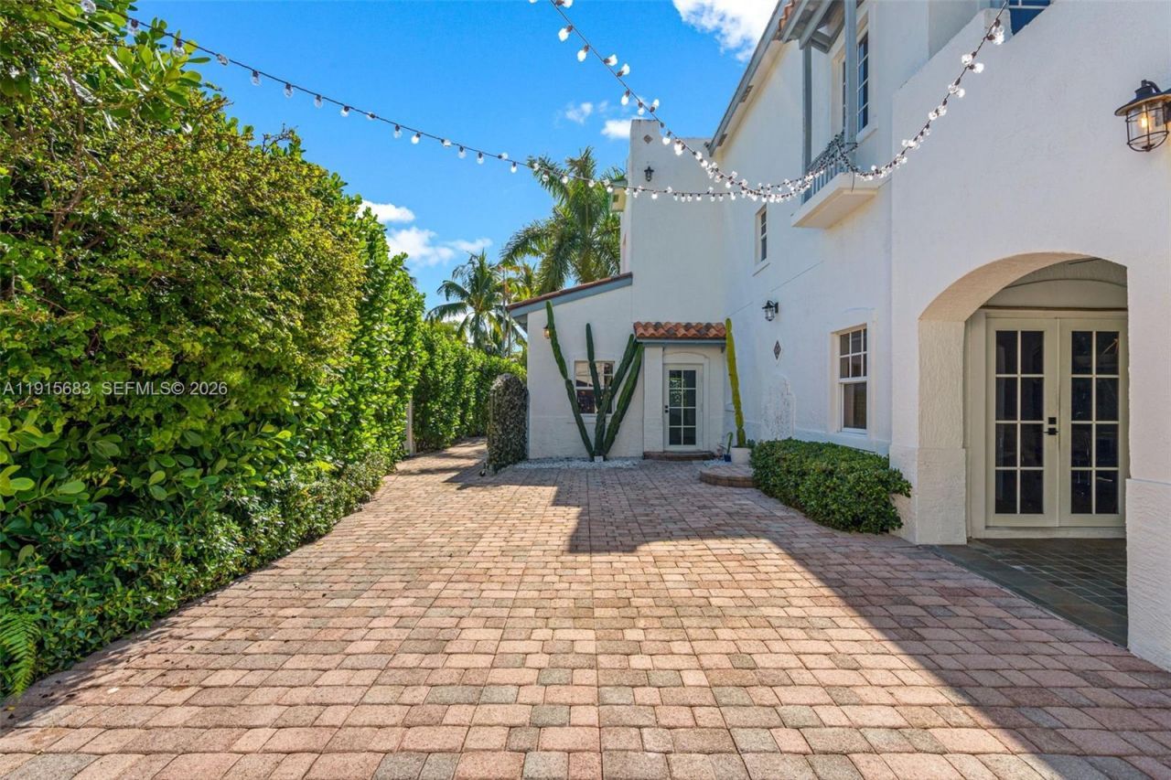 375 Plymouth Road, West Palm Beach, FL 33405 Photo