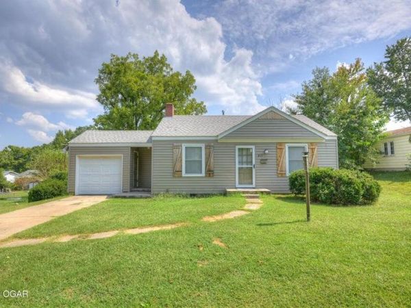817 Kentland Drive, Neosho, MO 64850