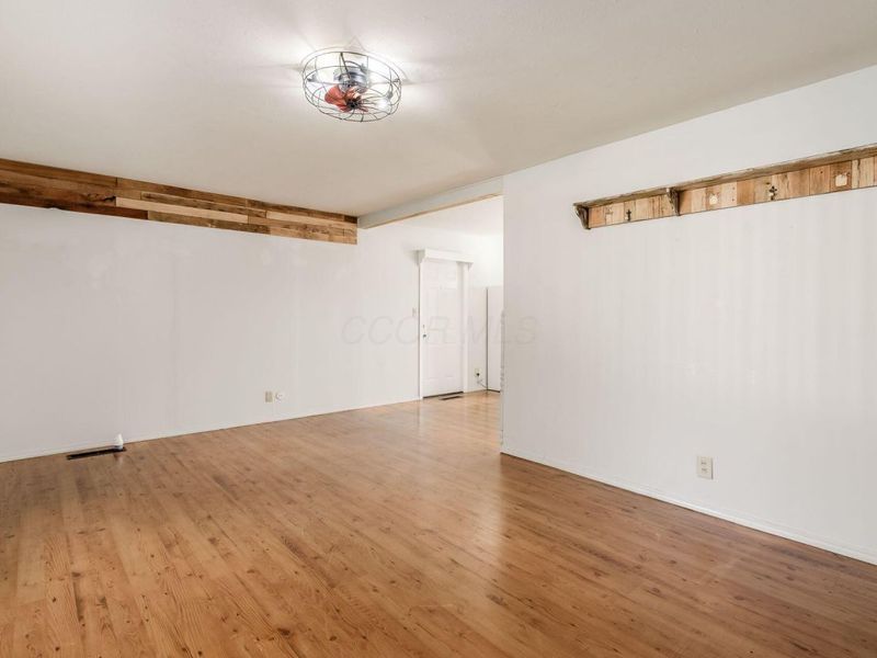 660 Gilmore Drive, Reynoldsburg, OH 43068 Photo 5