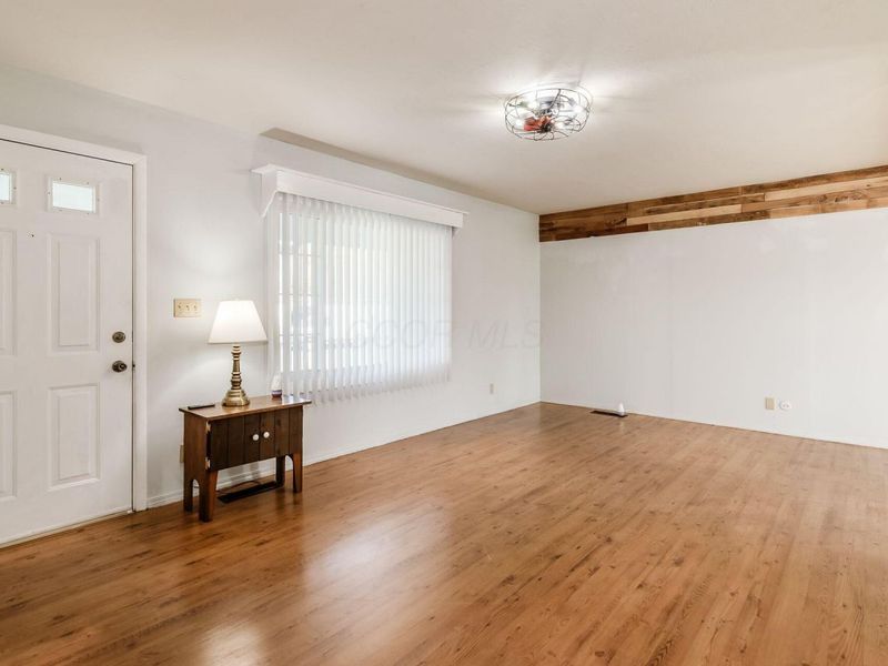 660 Gilmore Drive, Reynoldsburg, OH 43068 Photo 6