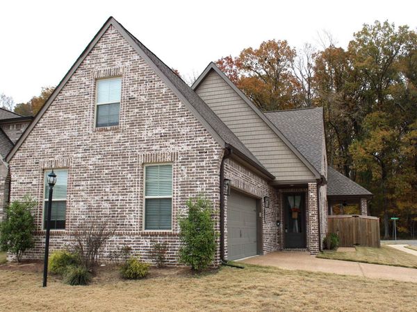 564 HOLDEN DR, Cordova, TN 38018