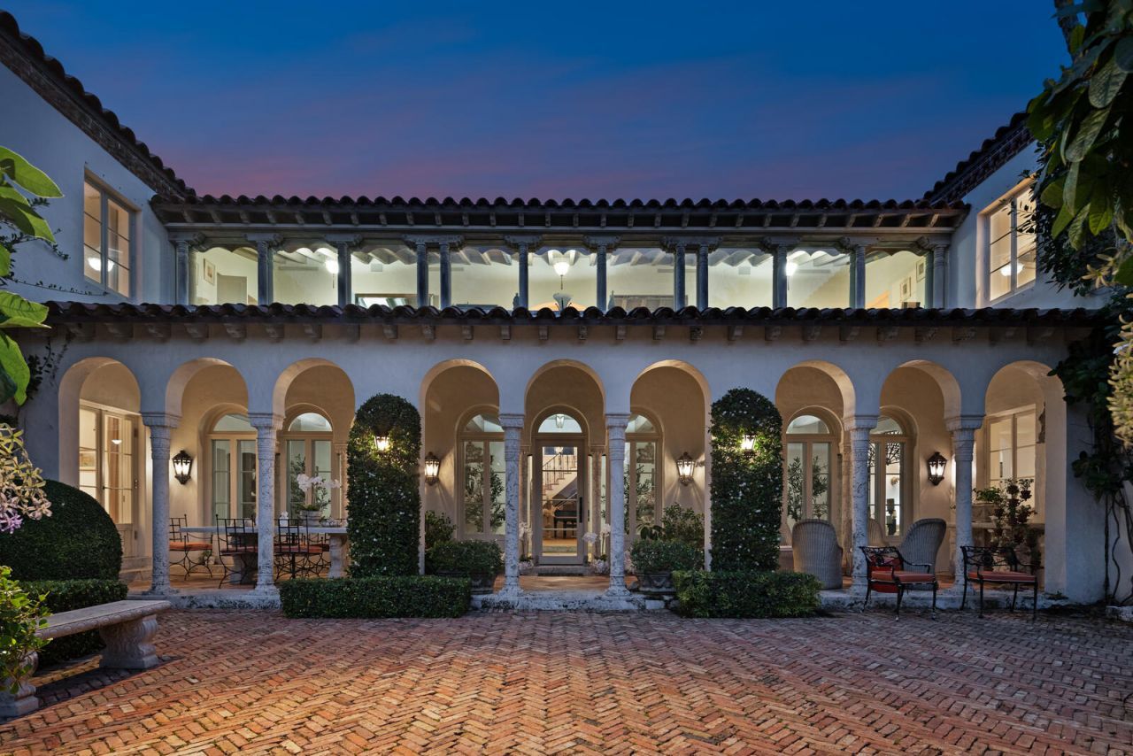 111 Via Del Lago, Palm Beach, FL 33480 Photo