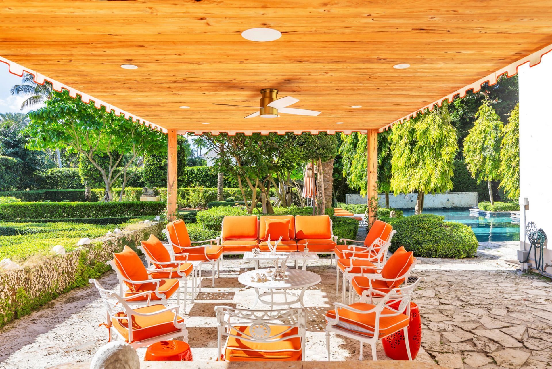 111 Via Del Lago, Palm Beach, FL 33480 Photo