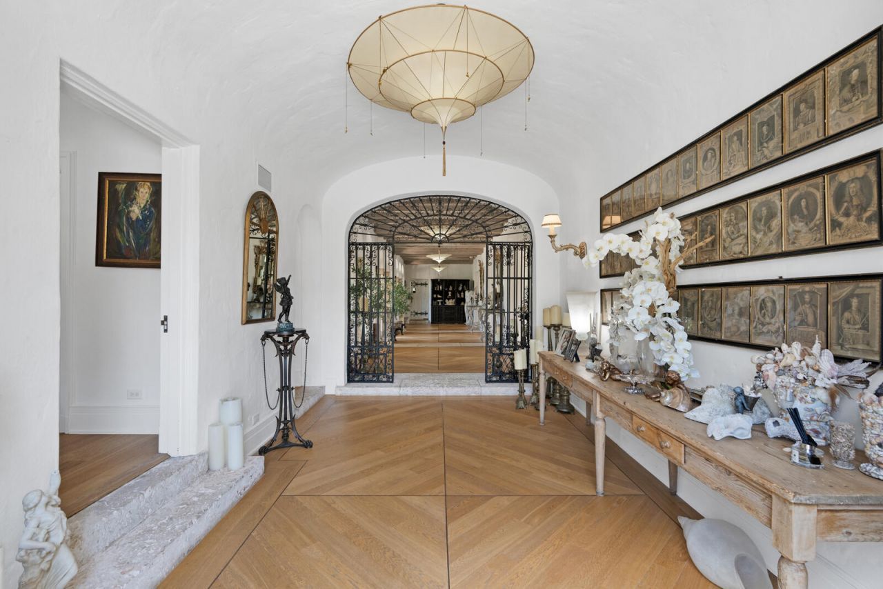 111 Via Del Lago, Palm Beach, FL 33480 Photo