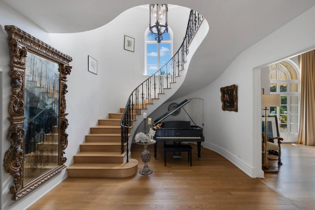 111 Via Del Lago, Palm Beach, FL 33480 Photo