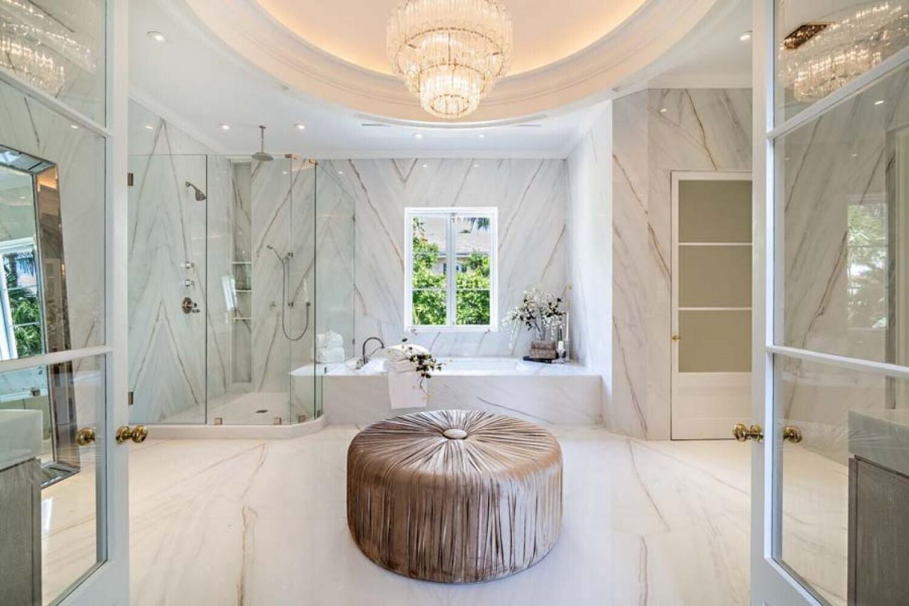 111 Via Del Lago, Palm Beach, FL 33480 Photo