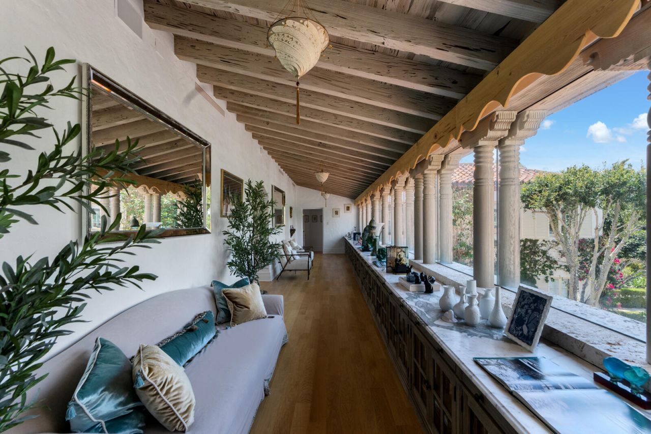 111 Via Del Lago, Palm Beach, FL 33480 Photo