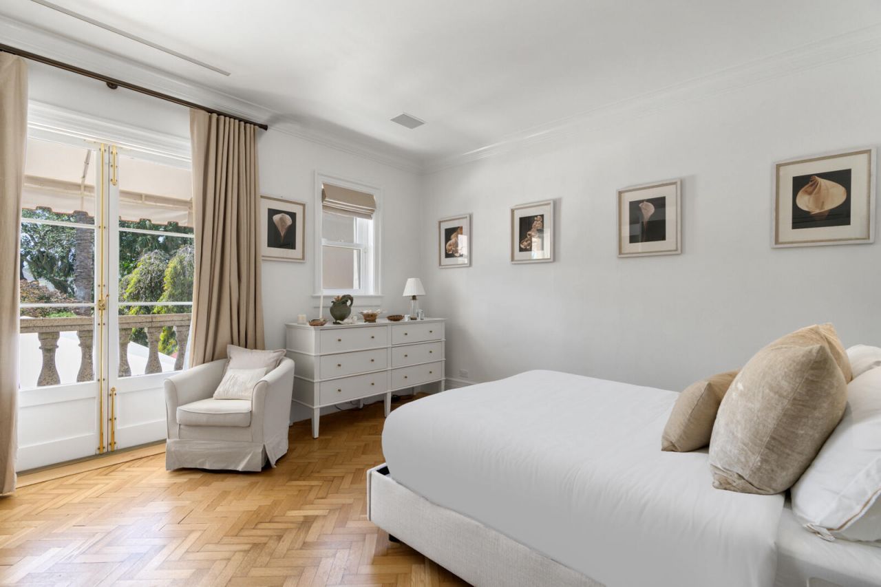 111 Via Del Lago, Palm Beach, FL 33480 Photo