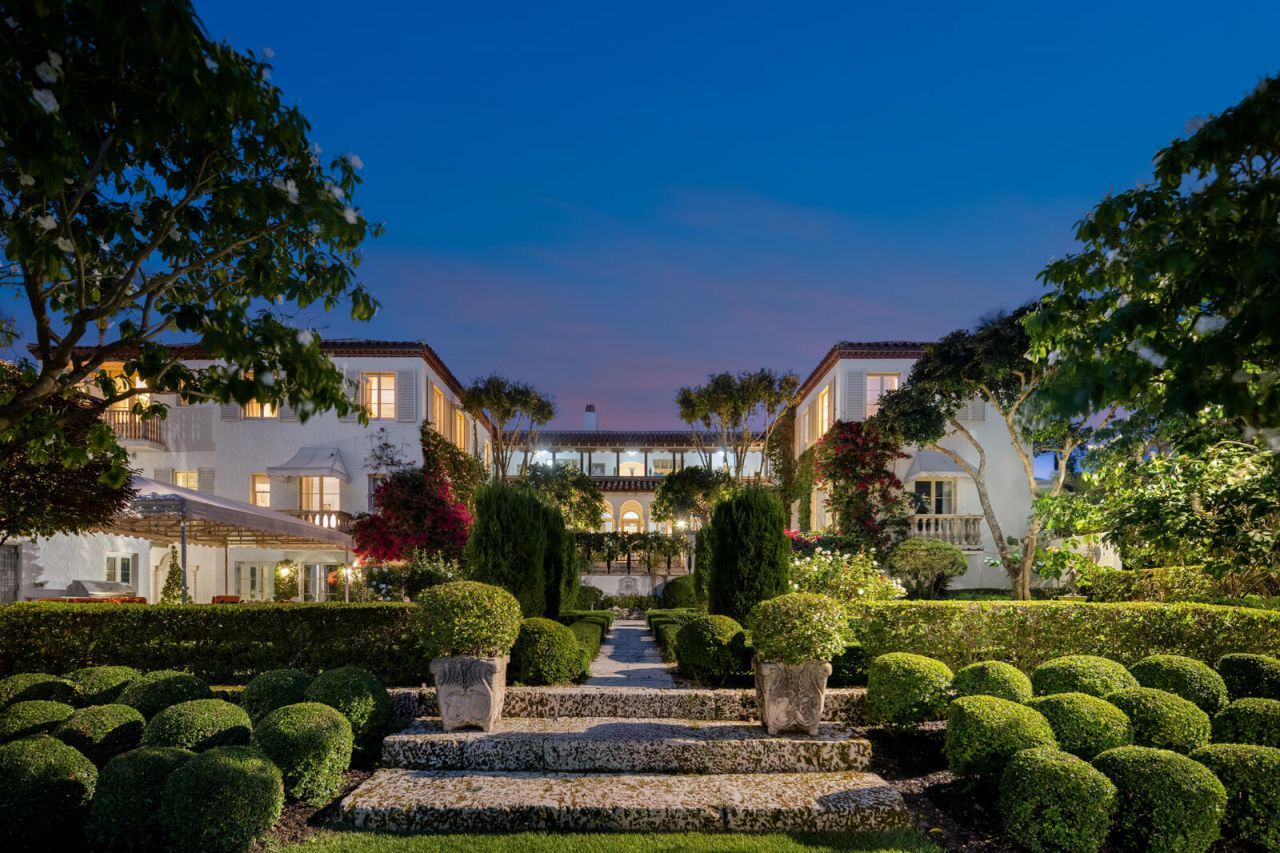 111 Via Del Lago, Palm Beach, FL 33480 Photo