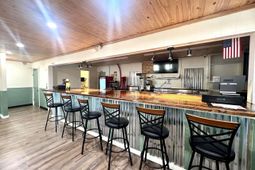 706 St. Matthews Road photo 4