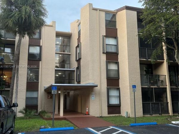 14321 N Kendall Dr, Unit 303F, Miami, FL 33186