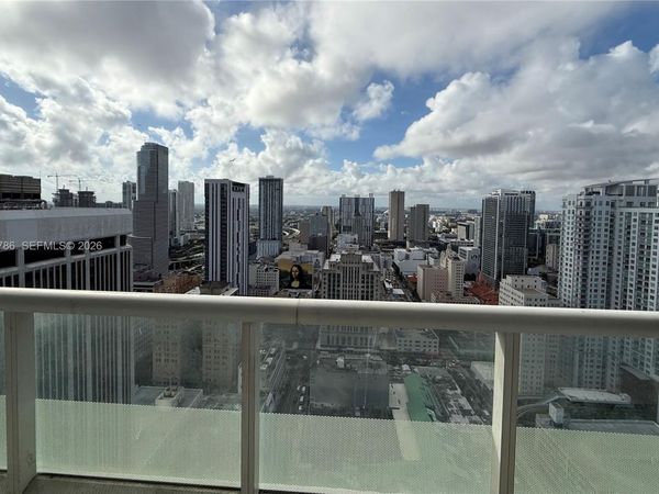 50 Biscayne Blvd, Unit 3911, Miami, FL 33132