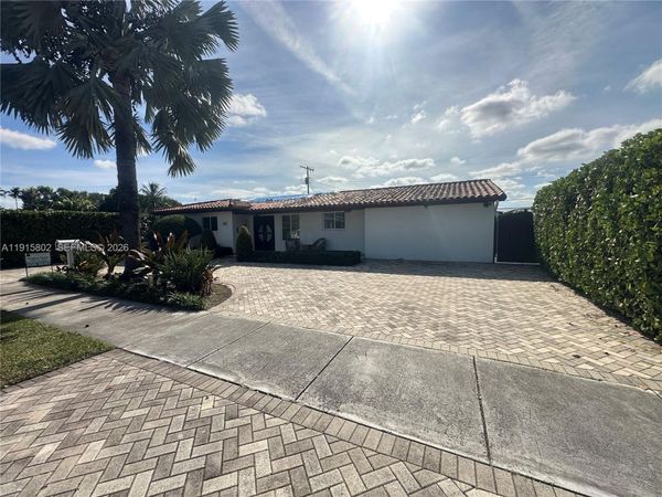 7780 SW 28th St, Miami, FL 33155