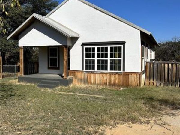 3514 2nd Street, Brownwood, TX 76801