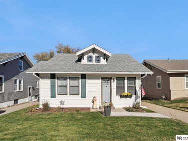 4216 Barker Avenue, Omaha, NE 68105