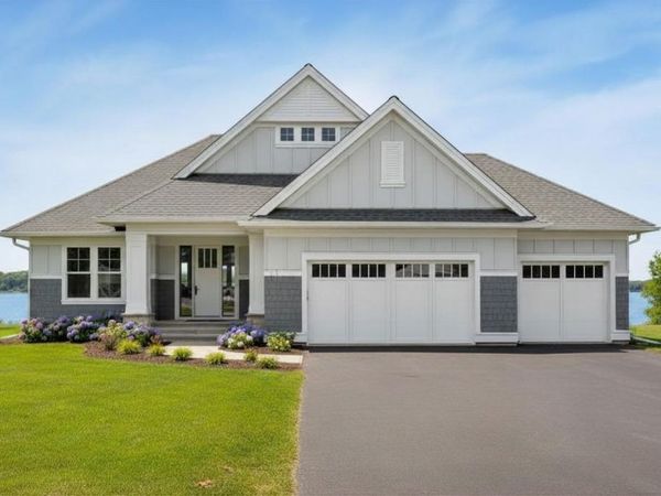 3921 White Oak Lane, Chanhassen, MN 55331