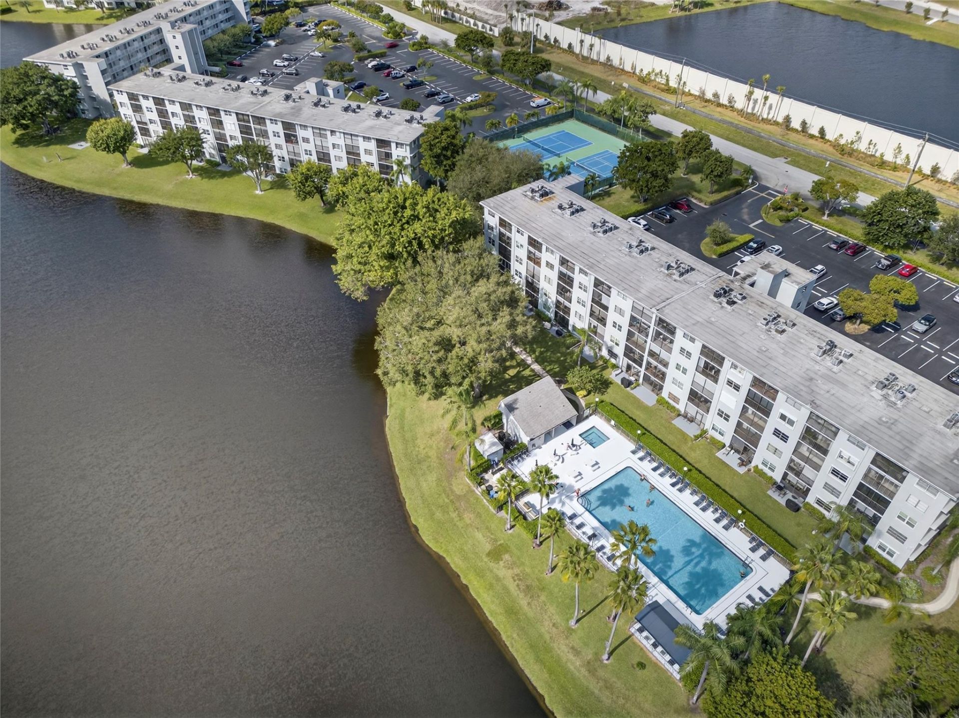 2222 N Cypress Bend Drive, Unit 201, Pompano Beach, FL 33069 Photo