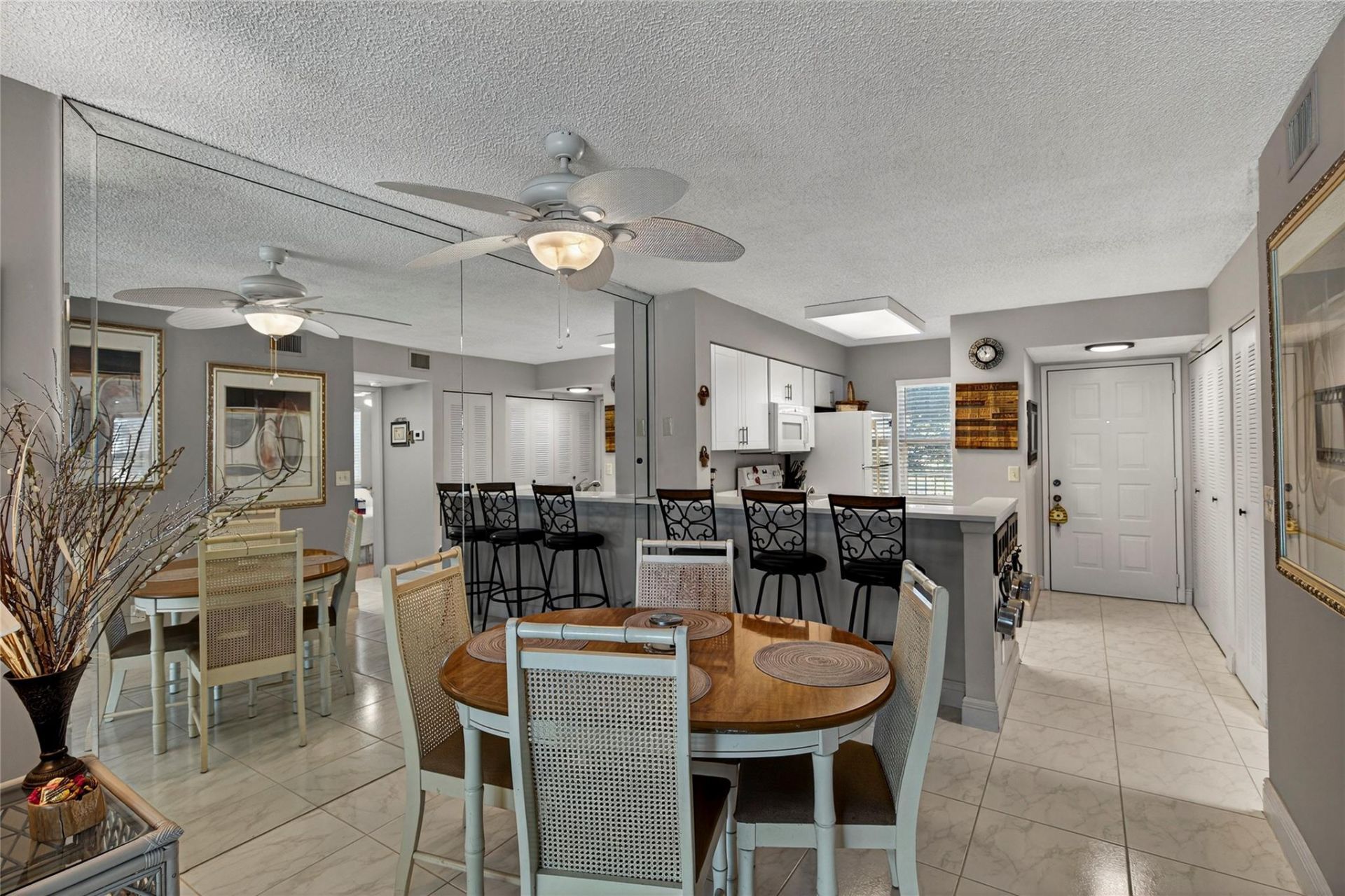 2222 N Cypress Bend Drive, Unit 201, Pompano Beach, FL 33069 Photo