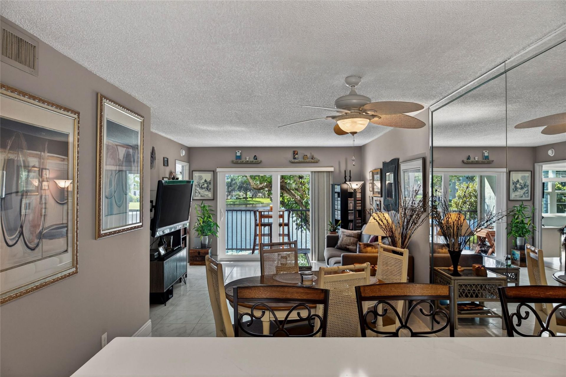2222 N Cypress Bend Drive, Unit 201, Pompano Beach, FL 33069 Photo
