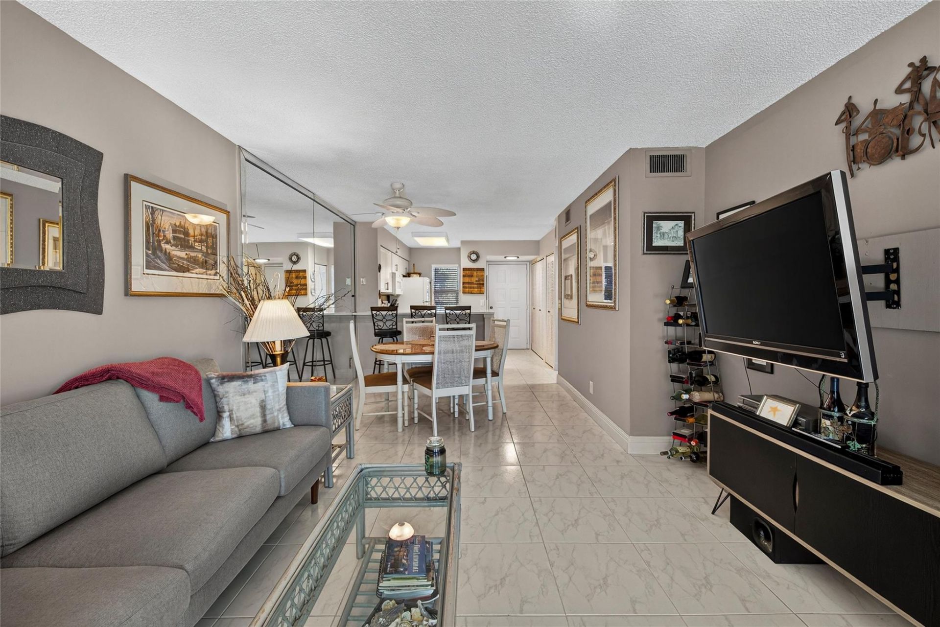 2222 N Cypress Bend Drive, Unit 201, Pompano Beach, FL 33069 Photo