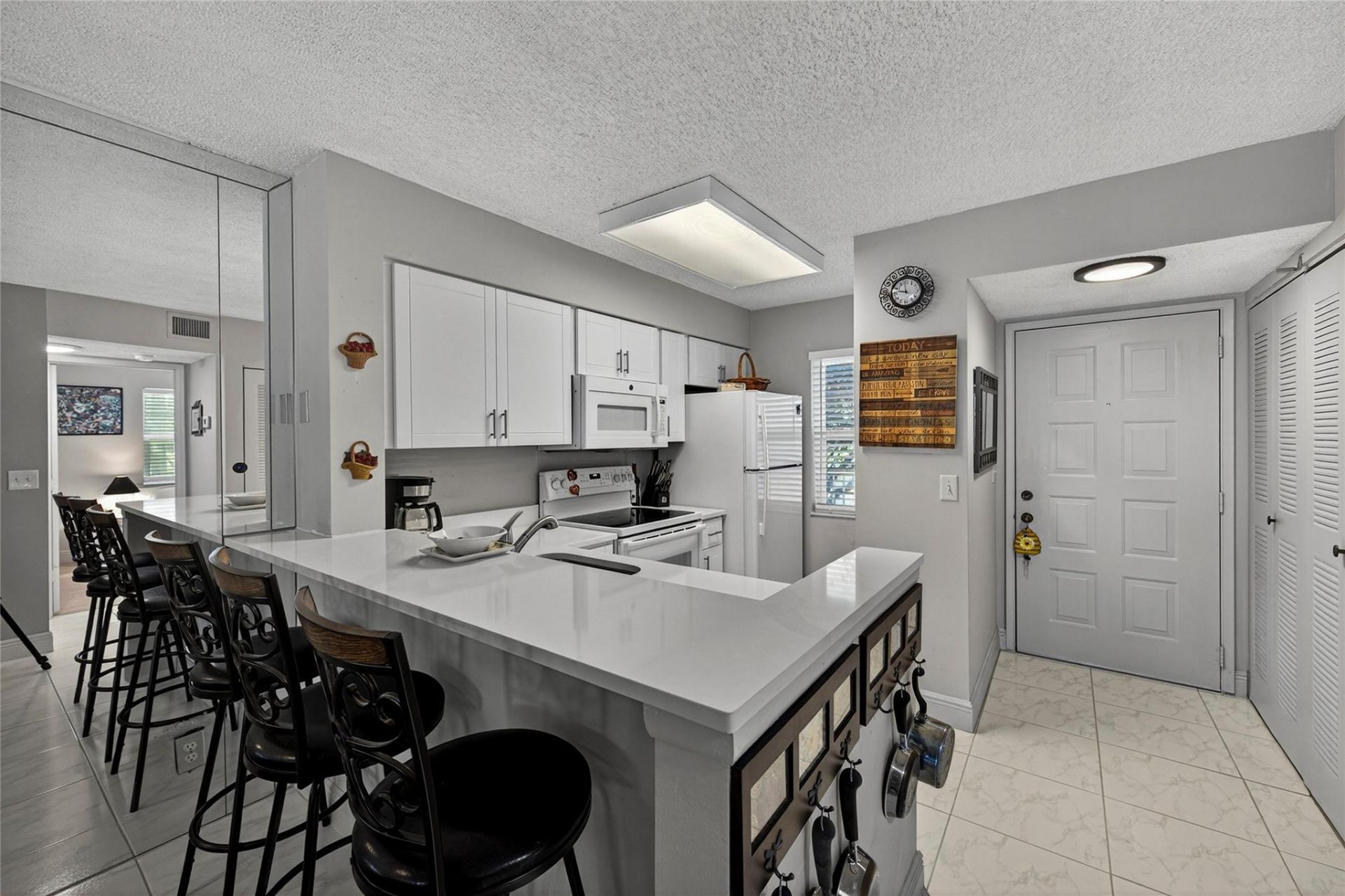 2222 N Cypress Bend Drive, Unit 201, Pompano Beach, FL 33069 Photo