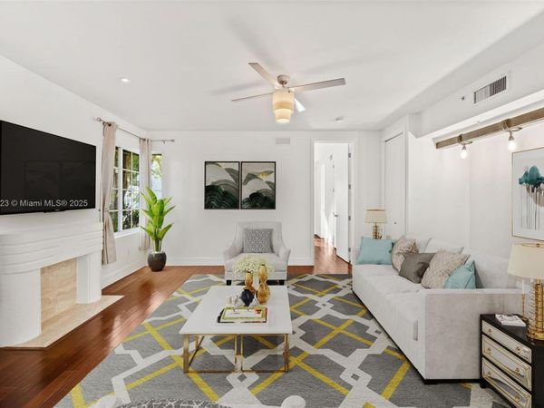 1025 Michigan Av, Unit 1C, Miami Beach, FL 33139