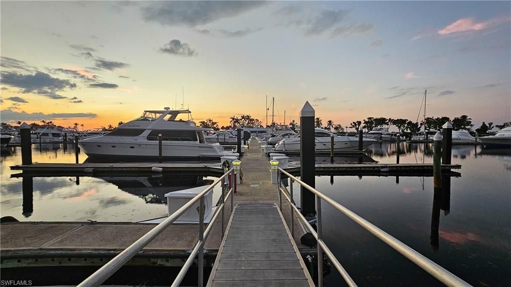 14805 Crooked Pond Ct, Fort Myers, FL 33908 Photo