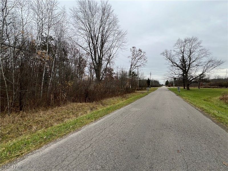 437 Marina Drive, Roaming Shores, OH 44084 Photo 4