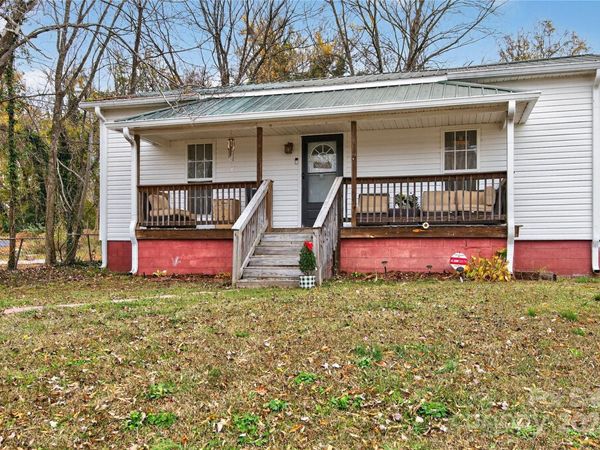 1115 8th Street, Statesville, NC 28677