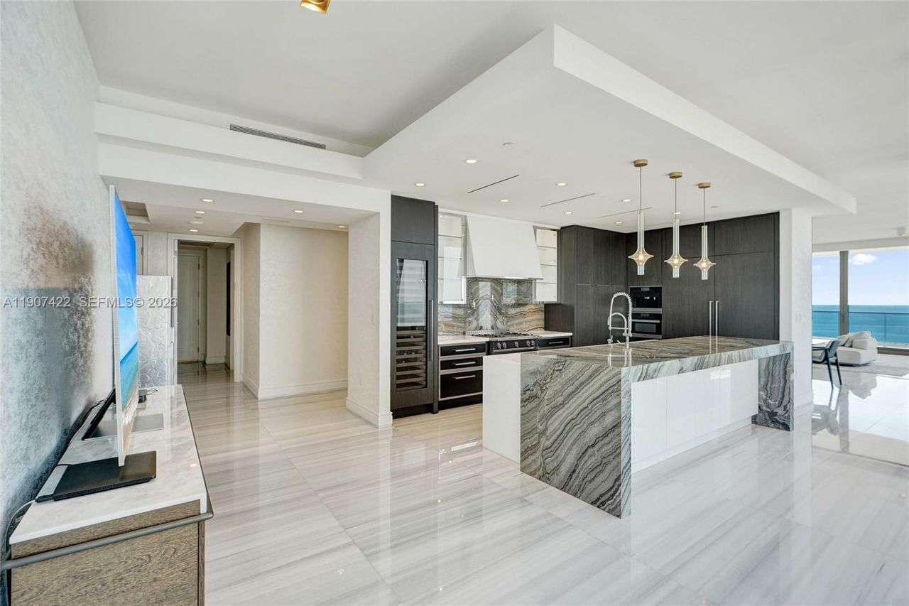 17901 Collins Ave, Unit 2604, Sunny Isles Beach, FL 33160 Photo