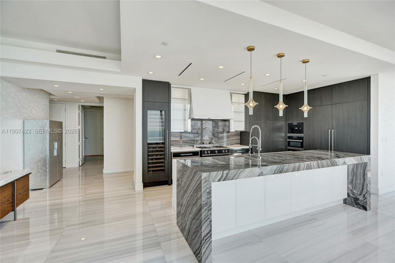 17901 Collins Ave, Unit 2604, Sunny Isles Beach, FL 33160 Photo