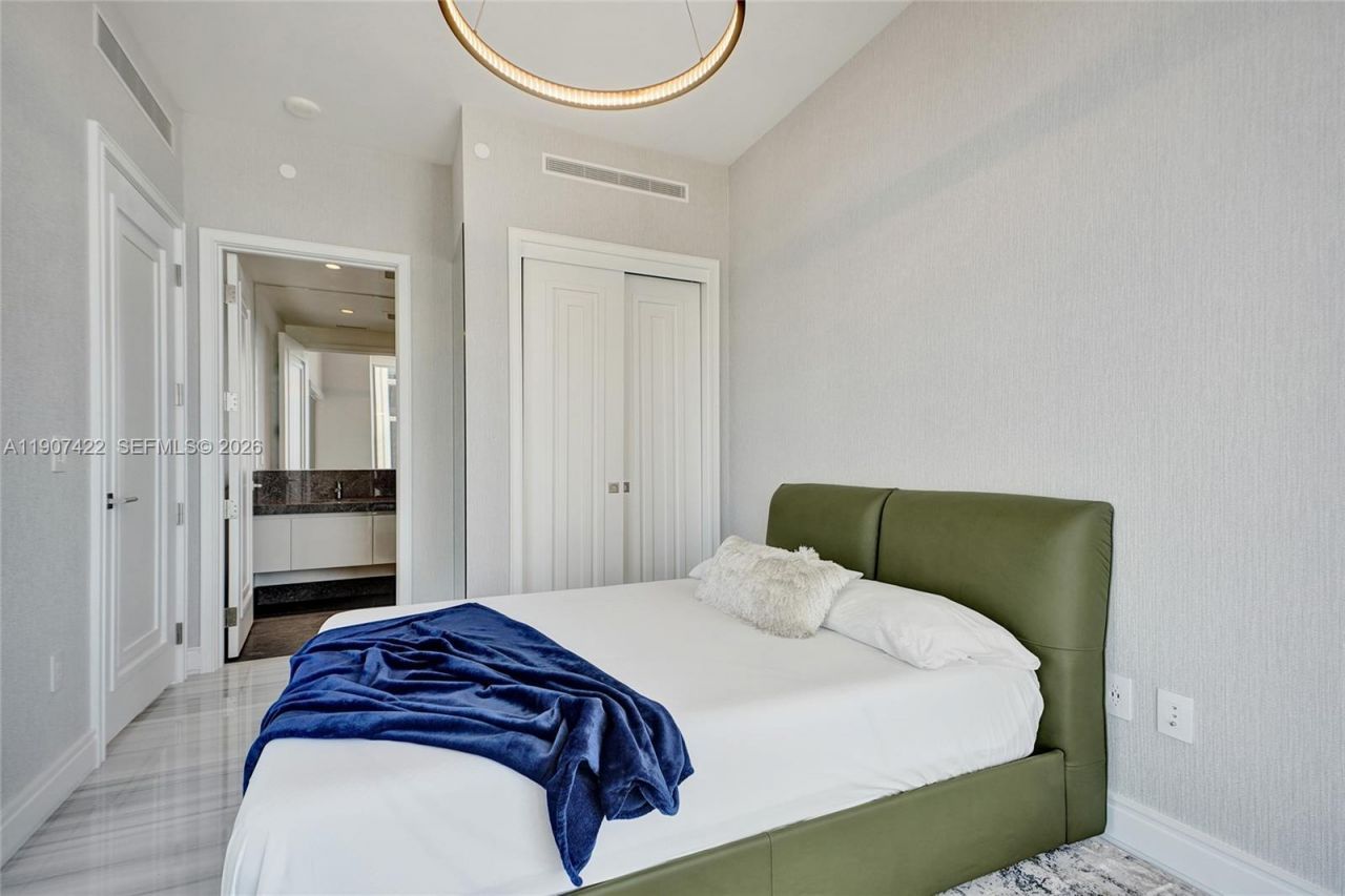 17901 Collins Ave, Unit 2604, Sunny Isles Beach, FL 33160 Photo