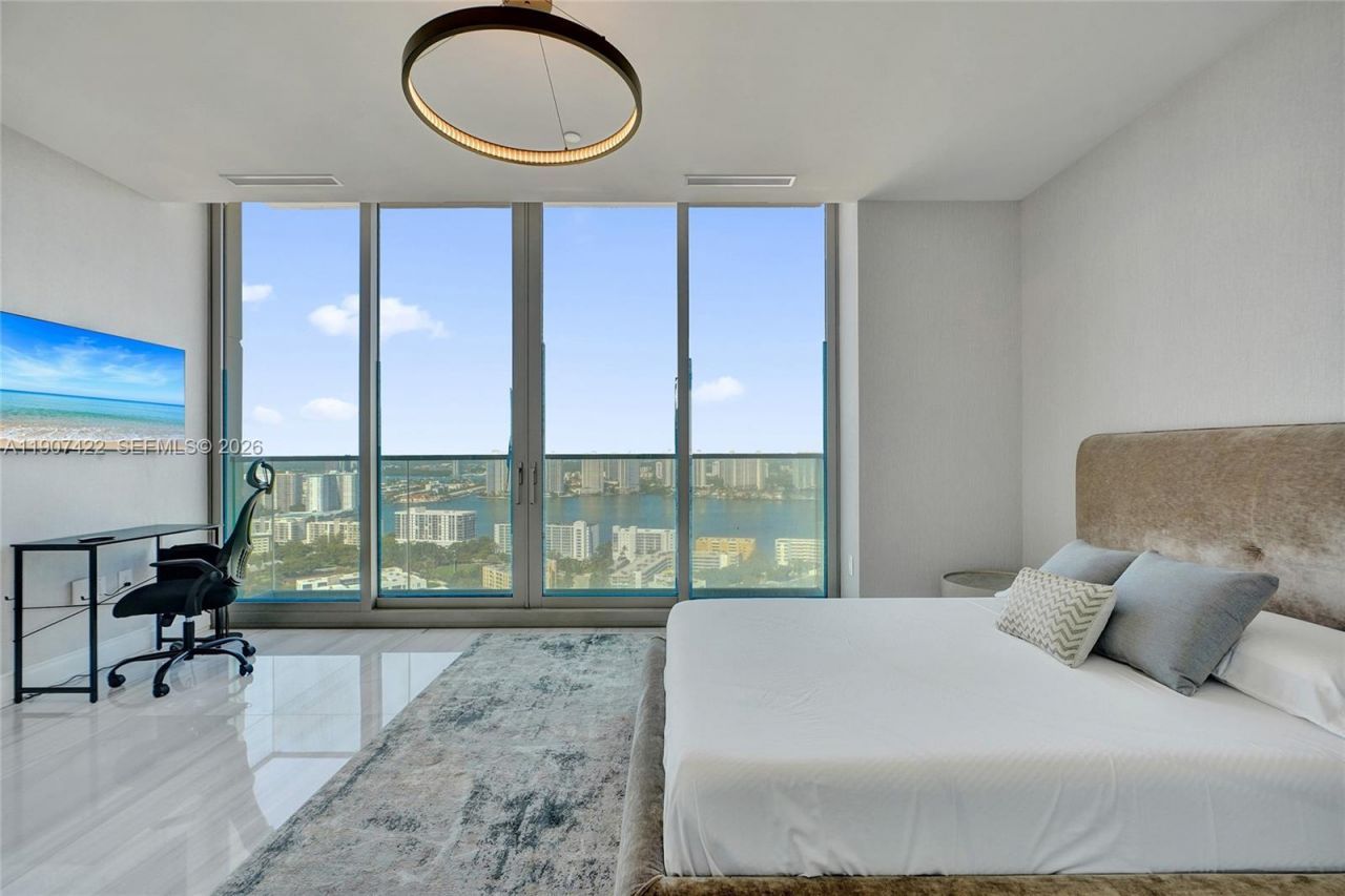 17901 Collins Ave, Unit 2604, Sunny Isles Beach, FL 33160 Photo