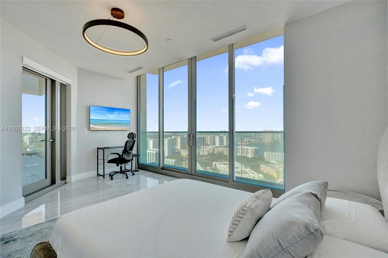 17901 Collins Ave, Unit 2604, Sunny Isles Beach, FL 33160 Photo