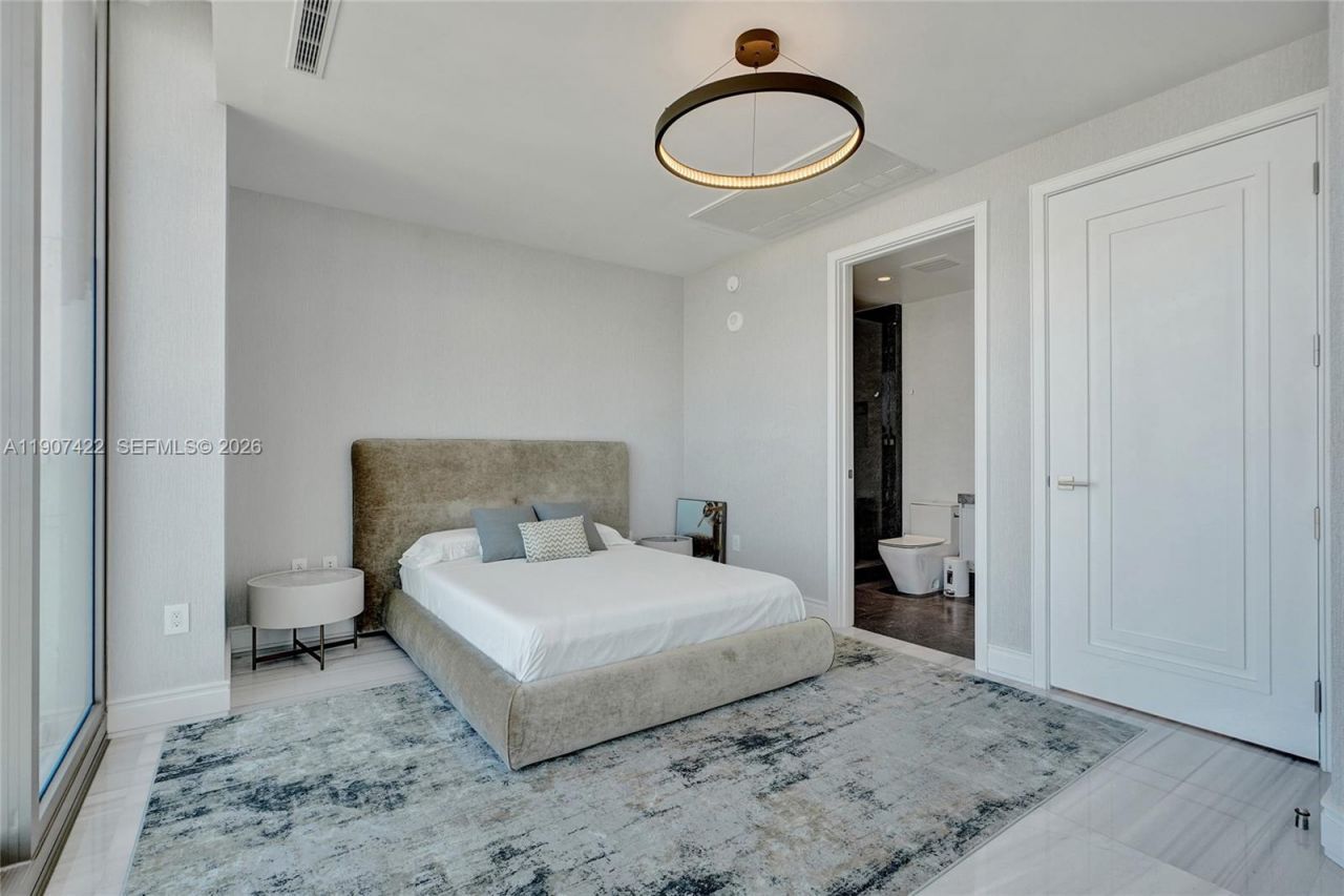 17901 Collins Ave, Unit 2604, Sunny Isles Beach, FL 33160 Photo