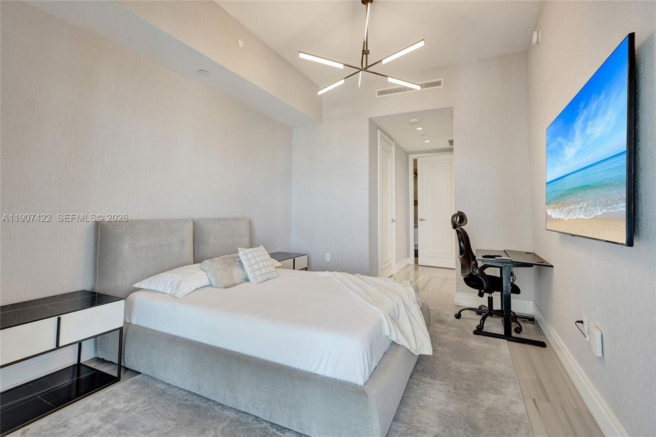 17901 Collins Ave, Unit 2604, Sunny Isles Beach, FL 33160 Photo