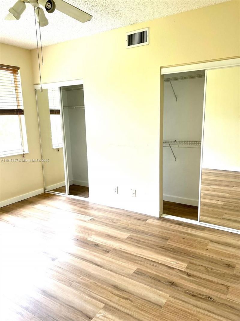 7886 Dixie Beach Cir, Unit 7886, Tamarac, FL 33321 Photo