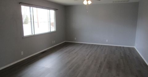 111 S Whitacre Street, Yerington, NV 89447 Photo
