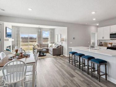 329 Sunflower Circle, Waconia, MN 55387