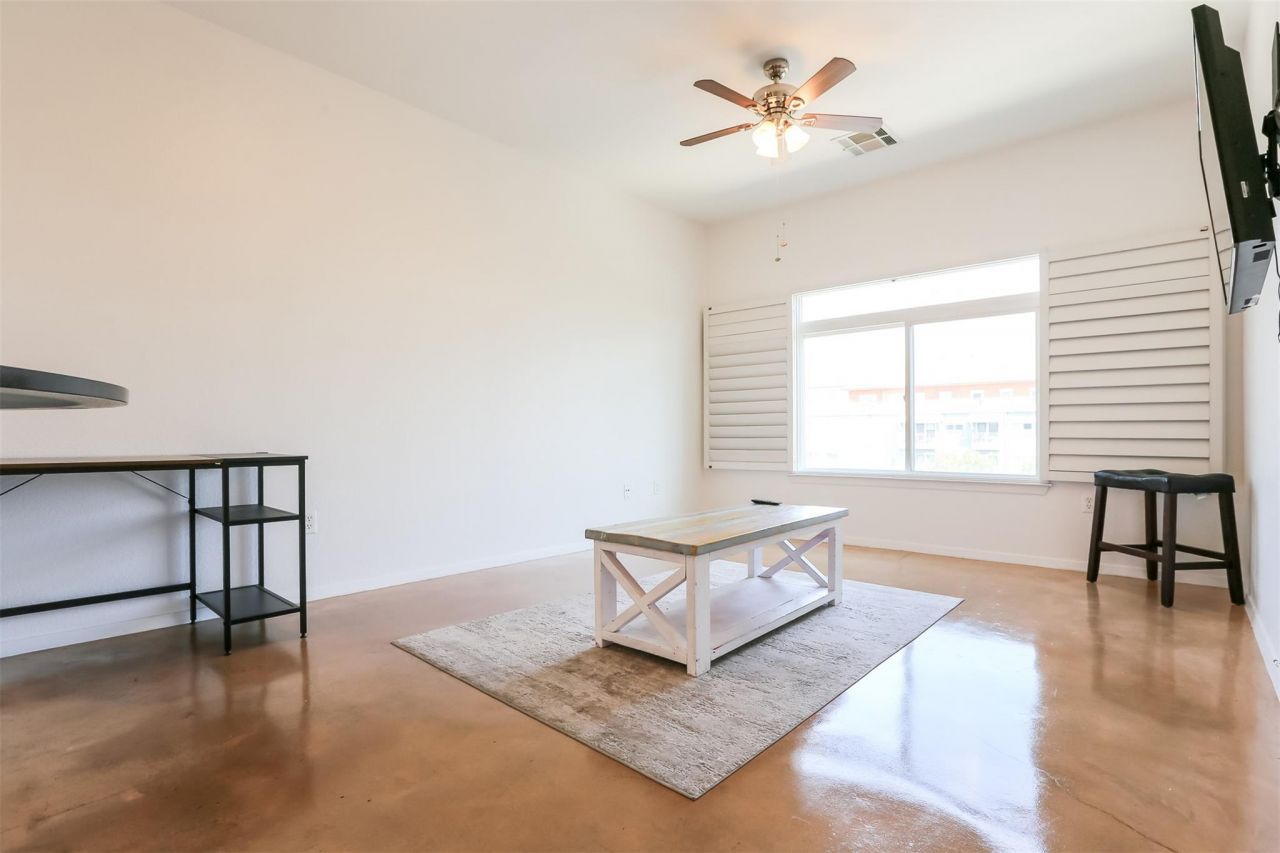 910 W 25th St, Unit 509, Austin, TX 78705 Main Photo