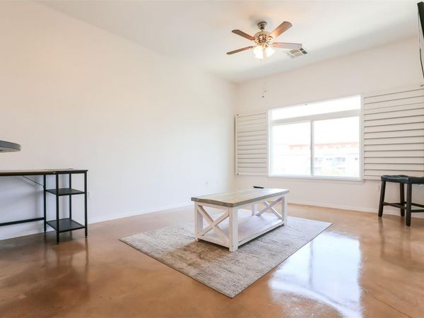 910 W 25th ST, Unit 509, Austin, TX 78705
