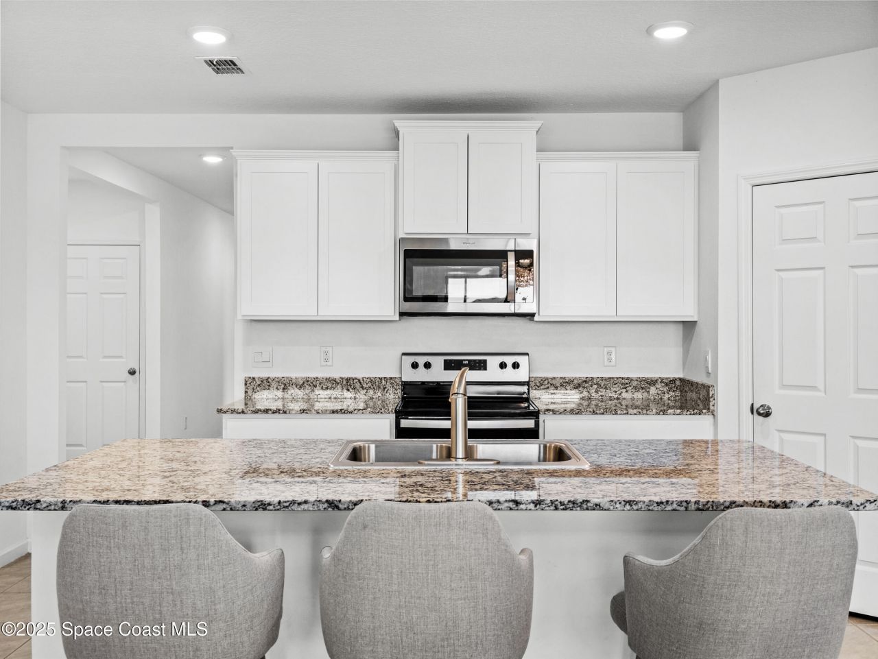 5678 Waterfall Place, Grant, FL 32949 Photo